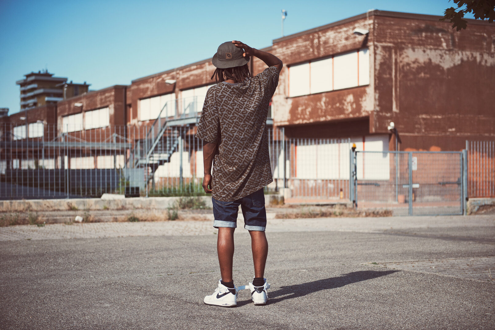 Lance 404 Alternative Fashion