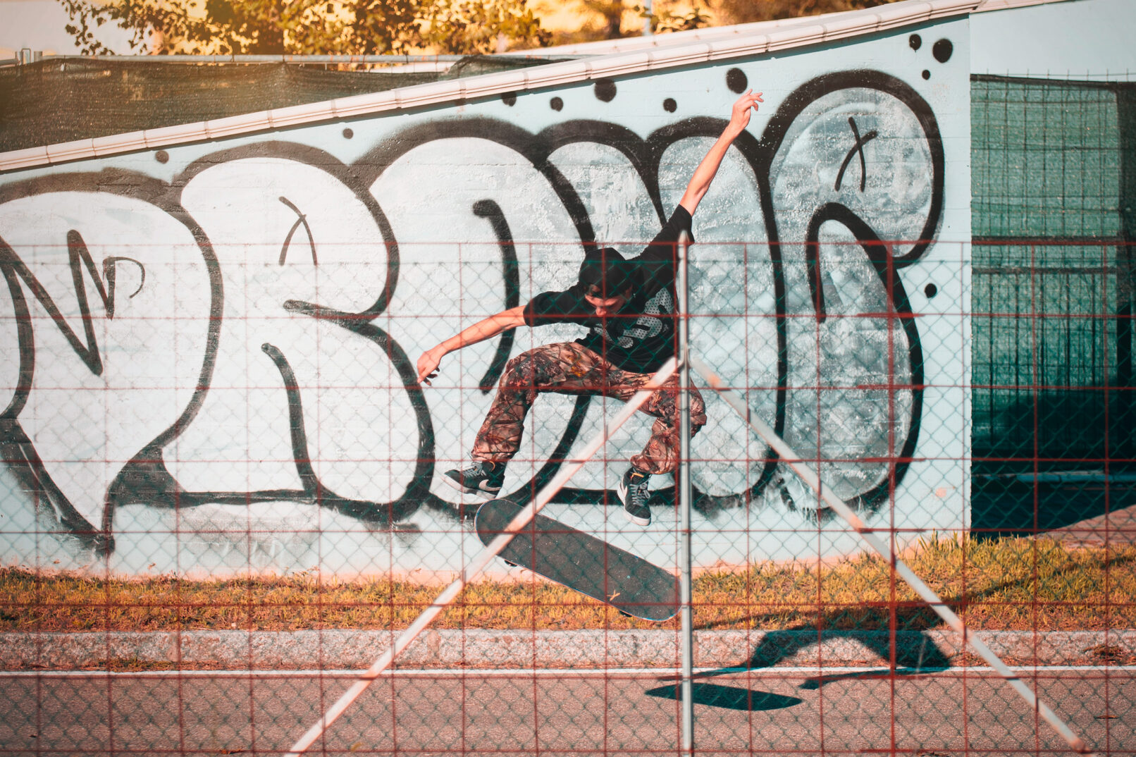 Lance 404 Features Alone Collective