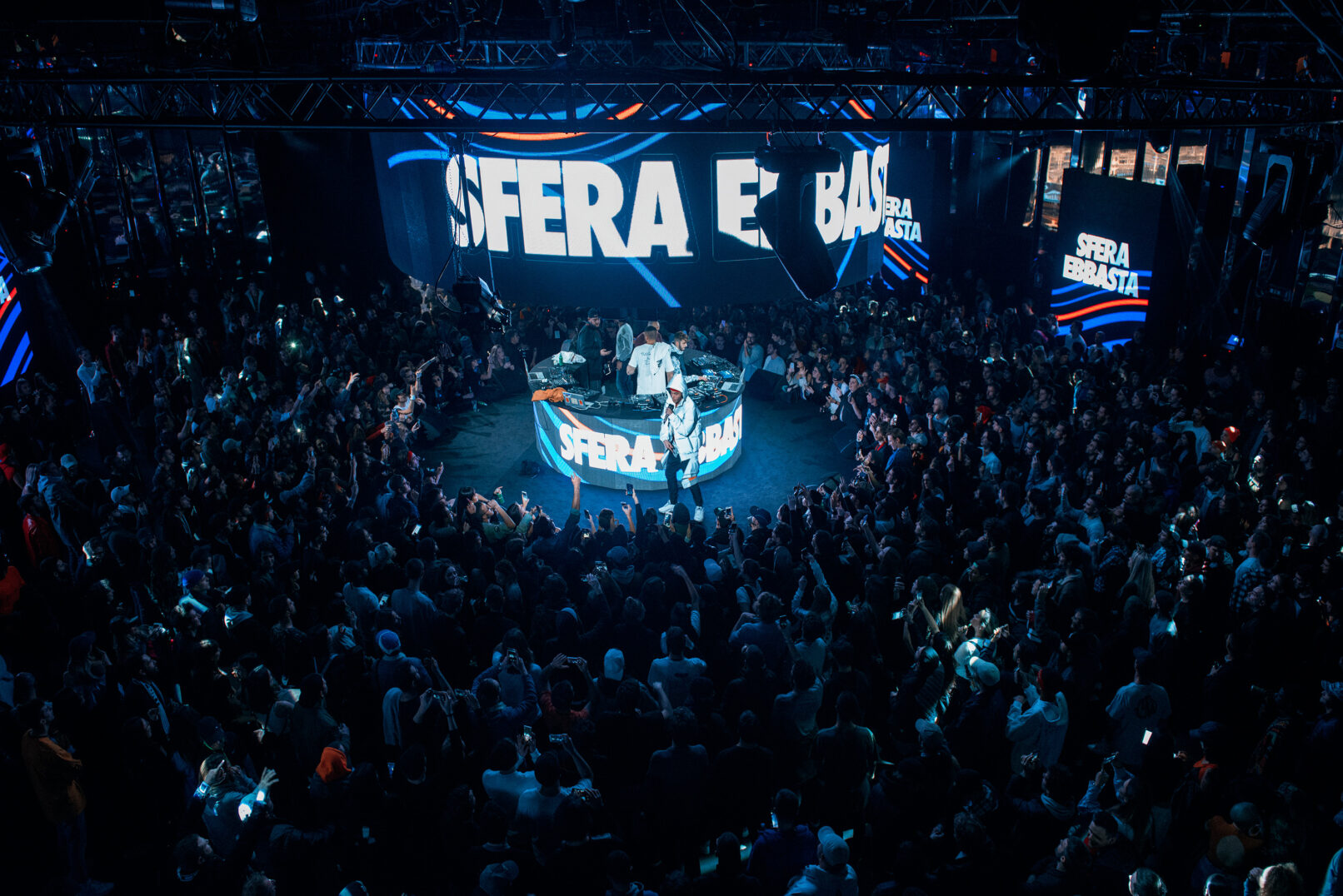 Lance 404 Sfera Ebbasta