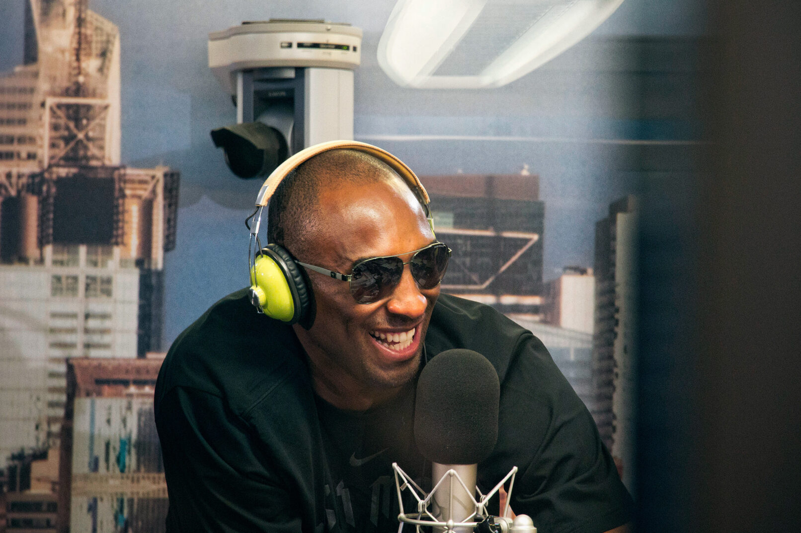 Lance 404 Features Kobe Bryant